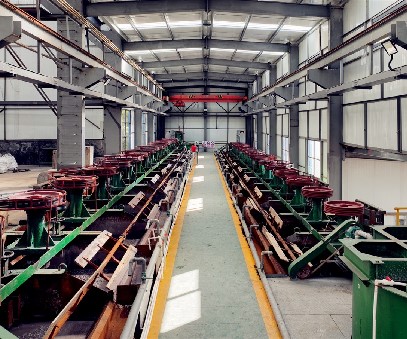 三班接力，晝夜不息｜王家河選礦廠里的堅守與傳承